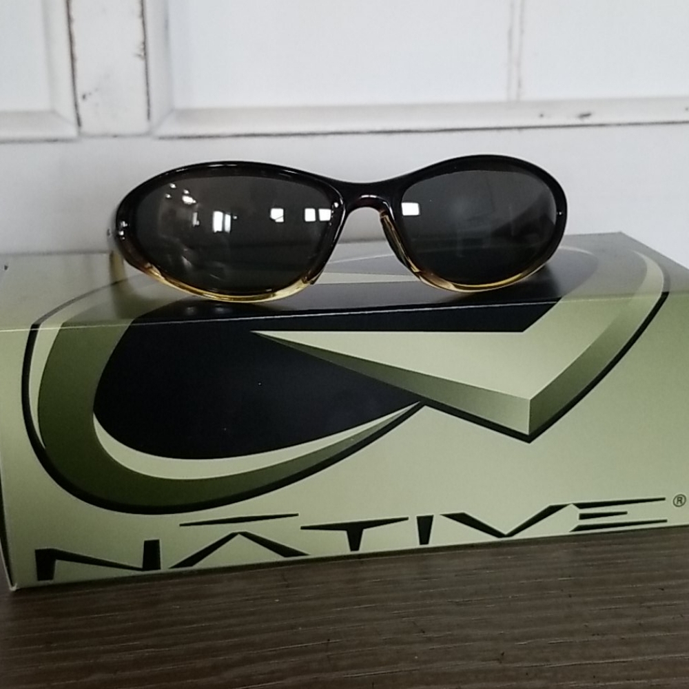 Native polarized sunglasses